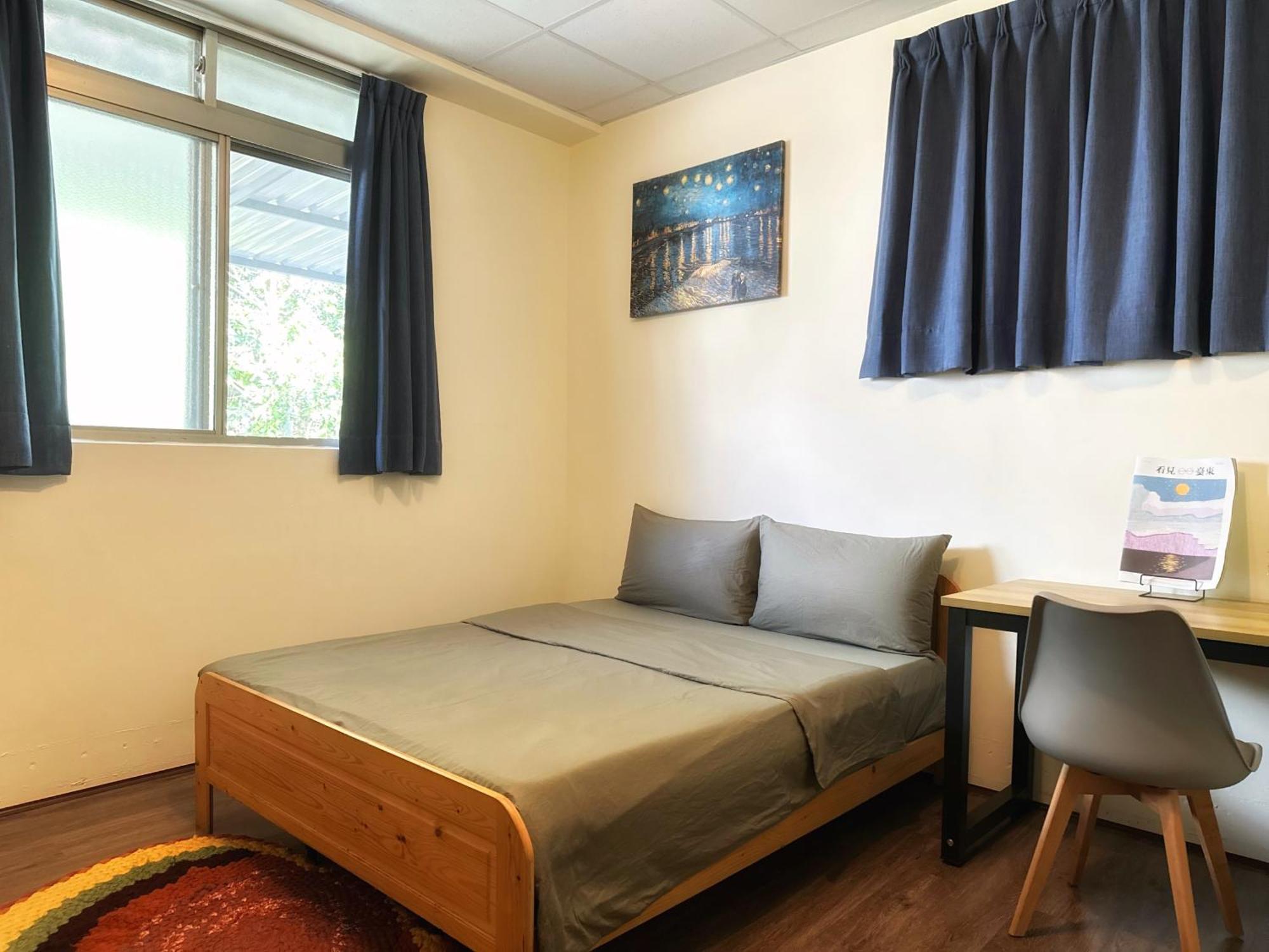 Dulan The Travel Bug Bistro Inn Donghe Exterior foto